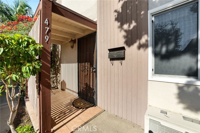 Detail Gallery Image 3 of 37 For 479 E 1st, Tustin,  CA 92780 - 2 Beds | 1/1 Baths