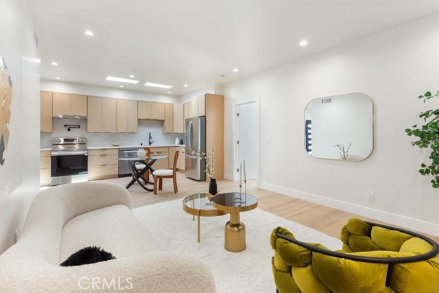 22452 Dolorosa Street, Woodland Hills CA: https://media.crmls.org/medias/3ce01a8d-54c0-4bd8-b9f9-36911417b361.jpg