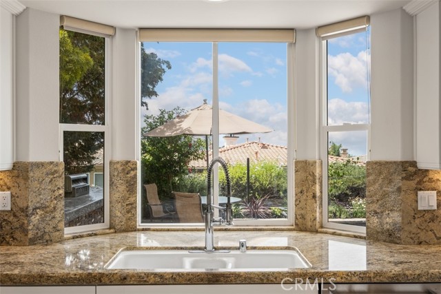 Detail Gallery Image 16 of 56 For 21 Vista Sole St, Dana Point,  CA 92629 - 4 Beds | 3/1 Baths