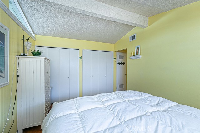 Detail Gallery Image 17 of 29 For 1010 via Esmeralda, Santa Maria,  CA 93455 - 3 Beds | 1/1 Baths