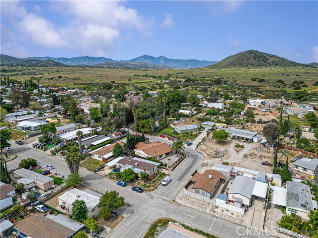 17105 Aragon Drive, Perris CA: https://media.crmls.org/medias/3ce1d26a-808e-462f-9c89-ed7e4887a6b0.jpg