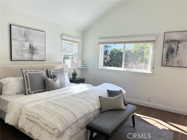 1711 Axenty Way, Redondo Beach, California 90278, 3 Bedrooms Bedrooms, ,2 BathroomsBathrooms,Residential,For Sale,Axenty Way,SB25247458