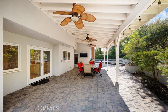 17232 Quesan Place, Encino CA: https://media.crmls.org/medias/3ce33dd1-3b5c-4a9b-b2a1-254a6e0b043f.jpg