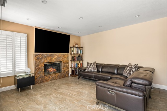 2461 Calle Montella, Tustin CA: https://media.crmls.org/medias/3ce384c1-b8e3-4c76-a838-7135c85289ab.jpg