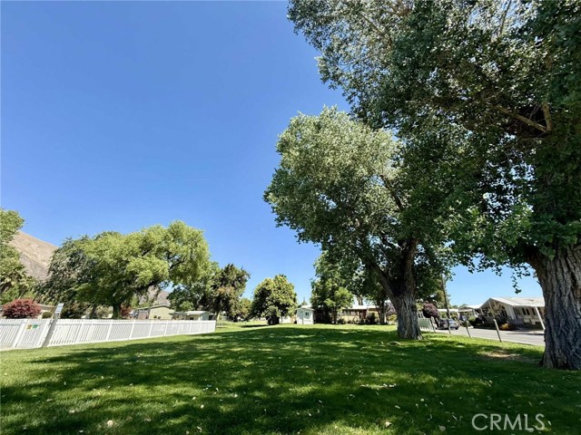 21100 State St, San Jacinto CA: https://media.crmls.org/medias/3ce3d666-8915-456b-8651-8e9125e920a9.jpg