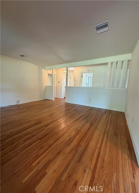 Detail Gallery Image 11 of 31 For 15853 Romar, Granada Hills,  CA 91343 - 3 Beds | 2 Baths