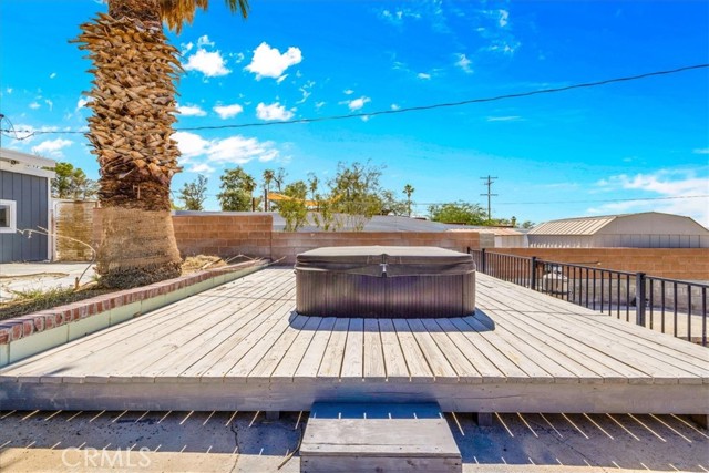 73028 Manana Drive, 29 Palms CA: https://media.crmls.org/medias/3ce500fd-6090-4d14-8fba-85528ddd438d.jpg