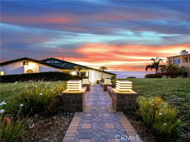 Detail Gallery Image 13 of 58 For 32551 Seacliff Dr, Rancho Palos Verdes,  CA 90275 - 4 Beds | 3/1 Baths