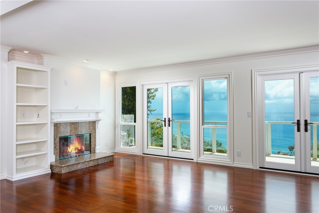575 Nyes Place
