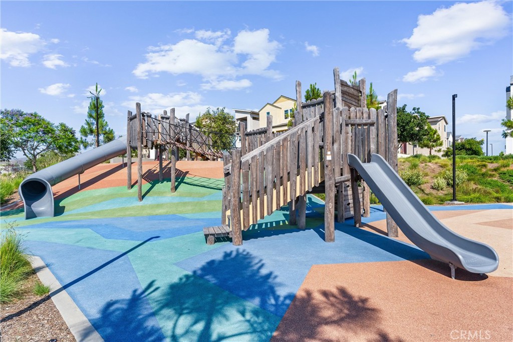 https://media.crmls.org/medias/3ce66d8d-a645-4073-a537-94746ded0583.jpg?preset=X-Large