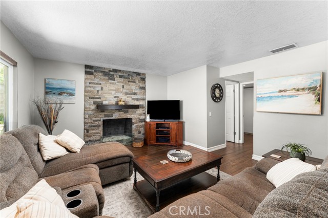 Detail Gallery Image 18 of 48 For 10664 Finch Ave, Rancho Cucamonga,  CA 91737 - 4 Beds | 2/1 Baths