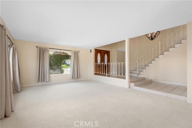 2135 Highgate Road photo 6