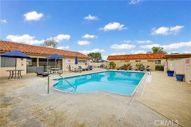 Detail Gallery Image 30 of 31 For 16222 Monterey Ln #79,  Huntington Beach,  CA 92649 - 2 Beds | 2 Baths