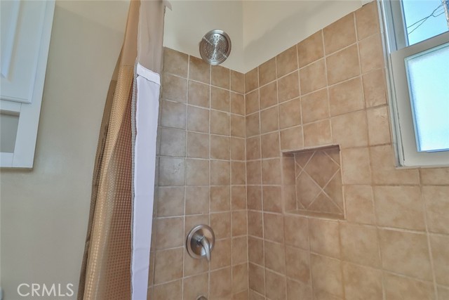 Detail Gallery Image 25 of 41 For 3411 W Chandler Bld, Burbank,  CA 91505 - 3 Beds | 1/1 Baths