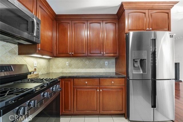 Detail Gallery Image 28 of 46 For 6939 Greeley St #101,  Tujunga,  CA 91042 - 3 Beds | 2 Baths