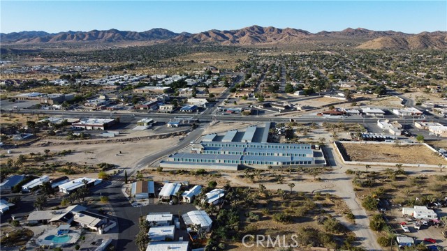 Detail Gallery Image 10 of 11 For 703 Scarvan Rd, Yucca Valley,  CA 92284 - – Beds | – Baths