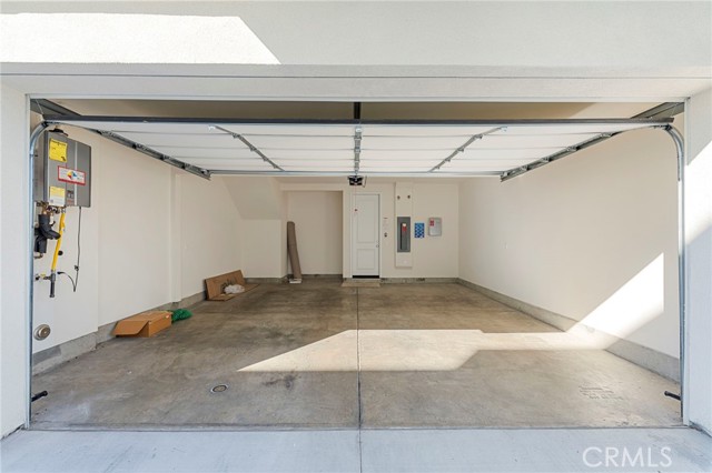 398 Merit, Irvine CA: https://media.crmls.org/medias/3cea5066-7177-4df0-a0f4-6bf8d0f1949a.jpg