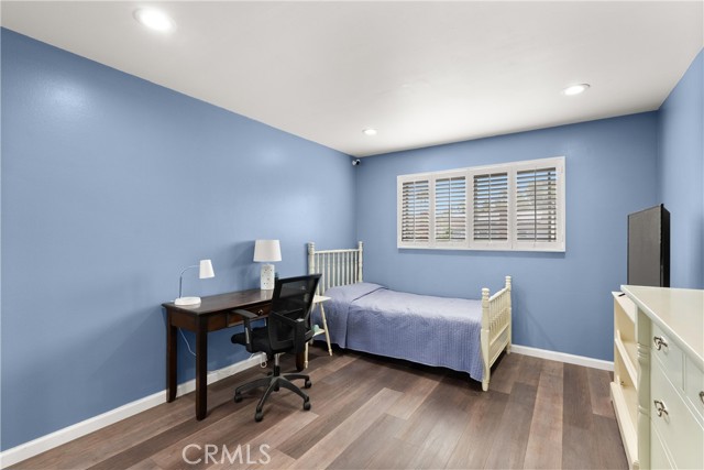 8195 Pawtucket Drive, Huntington Beach CA: https://media.crmls.org/medias/3ceaf5ca-cc04-4ee7-9cb5-685cc6a21488.jpg