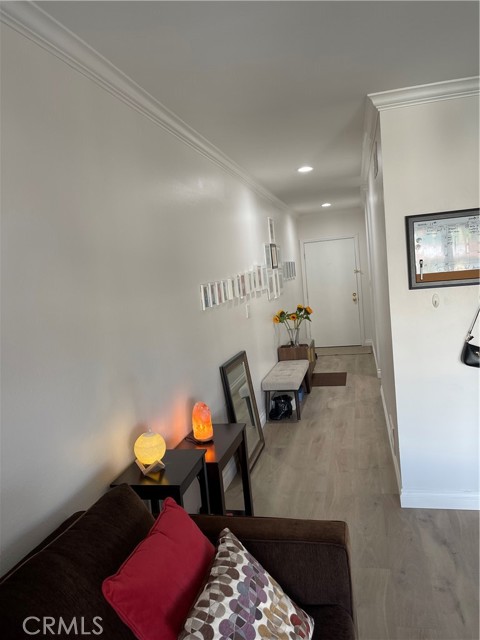 Detail Gallery Image 11 of 14 For 837 N West Knoll Dr #301,  West Hollywood,  CA 90069 - 1 Beds | 1 Baths