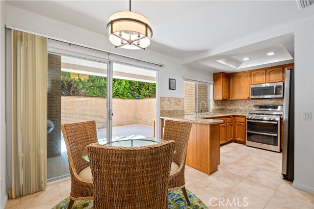 Detail Gallery Image 18 of 48 For 29707 Island View Dr #14,  Rancho Palos Verdes,  CA 90275 - 2 Beds | 2/1 Baths