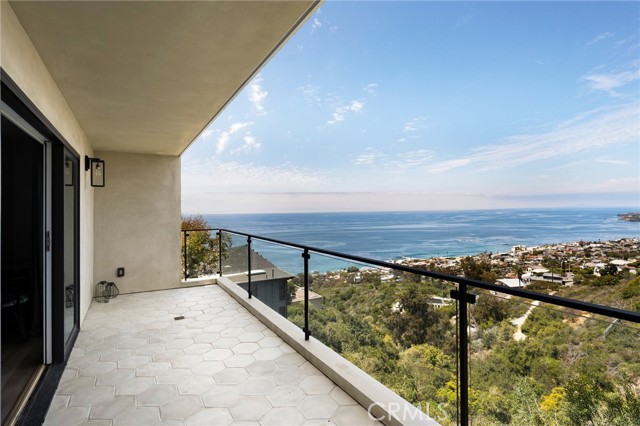 Detail Gallery Image 18 of 22 For 790 Hermosa Way, Laguna Beach,  CA 92651 - 3 Beds | 2/1 Baths