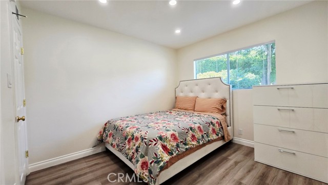 Detail Gallery Image 14 of 50 For 11141 Mcvine Ave, Sunland,  CA 91040 - 4 Beds | 3 Baths