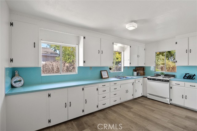 Detail Gallery Image 3 of 19 For 305 5th St, Corning,  CA 96021 - 3 Beds | 1 Baths