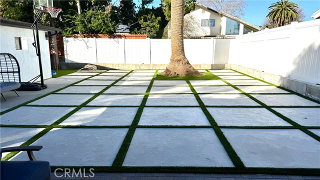 Detail Gallery Image 21 of 22 For 7414 Delco Ave, Canoga Park,  CA 91306 - 3 Beds | 2 Baths