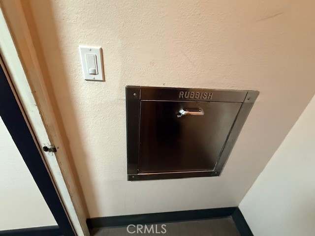 321 S San Vicente S Boulevard, Los Angeles CA: https://media.crmls.org/medias/3cee344c-93d2-43cf-87be-4ebc6c0530c6.jpg