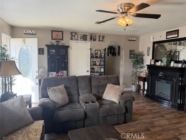 Detail Gallery Image 32 of 46 For 5109 Center, Modesto,  CA 95357 - 2 Beds | 2 Baths