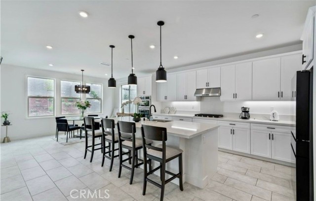 295 Autumn Way, Mission Viejo CA: https://media.crmls.org/medias/3cef2b3a-31e2-40c1-8799-f7280e7b21fe.jpg