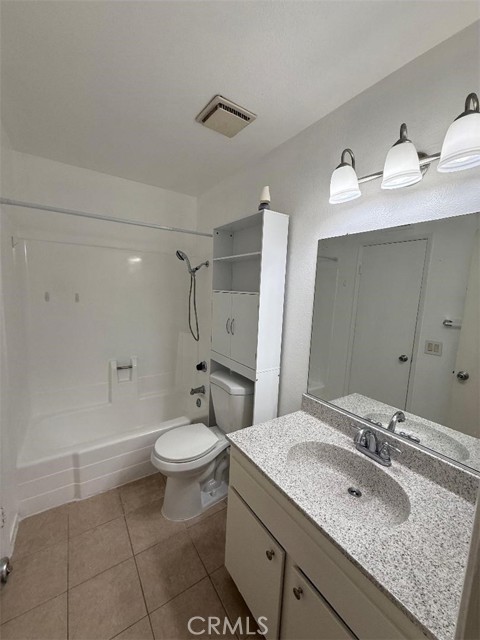 254 W Grove Street, Pomona CA: https://media.crmls.org/medias/3cf15d51-5729-4c10-b288-d6590eb4535c.jpg