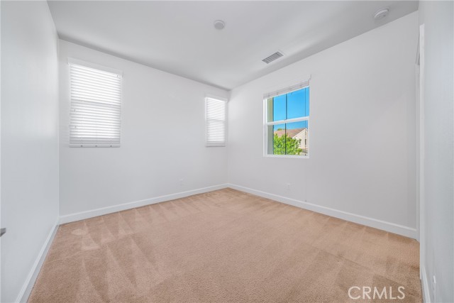 67 Brixton, Irvine CA: https://media.crmls.org/medias/3cf19f47-7e69-4689-9500-66a8afa95999.jpg