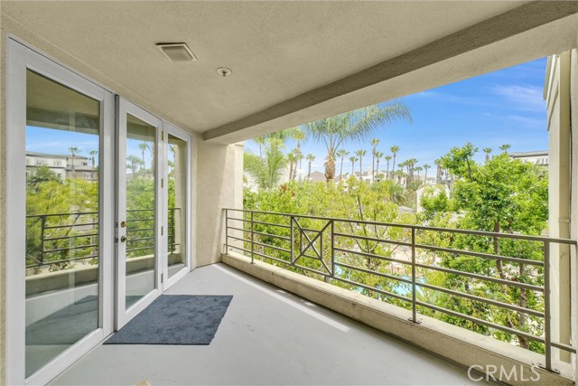 Image 27 of 40 For 2233 Martin  302