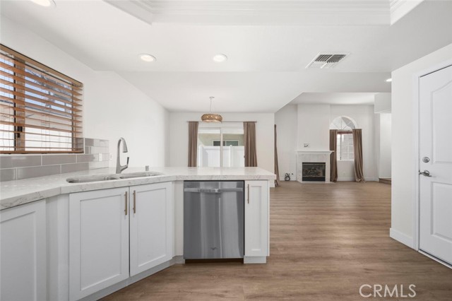 Detail Gallery Image 14 of 25 For 2525 Orange Ave #C,  Costa Mesa,  CA 92627 - 3 Beds | 2/1 Baths