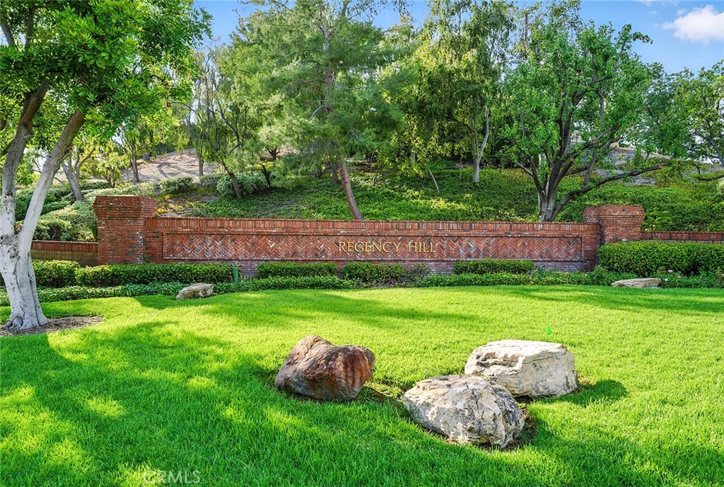 https://media.crmls.org/medias/3cf26f15-454a-471b-bdc2-44343e10c8ab.jpg?preset=X-Large