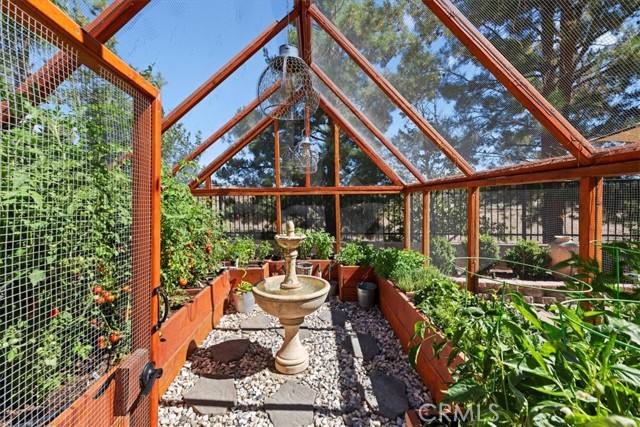 30807 Hillcrest Drive, Temecula CA: https://media.crmls.org/medias/3cf291dd-3ad9-4b37-83ca-ec34074f0b6a.jpg