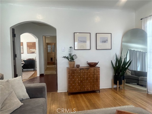 4586 Sunnyside Drive, Riverside CA: https://media.crmls.org/medias/3cf2e8b9-7a19-4968-9088-426b99b84d74.jpg