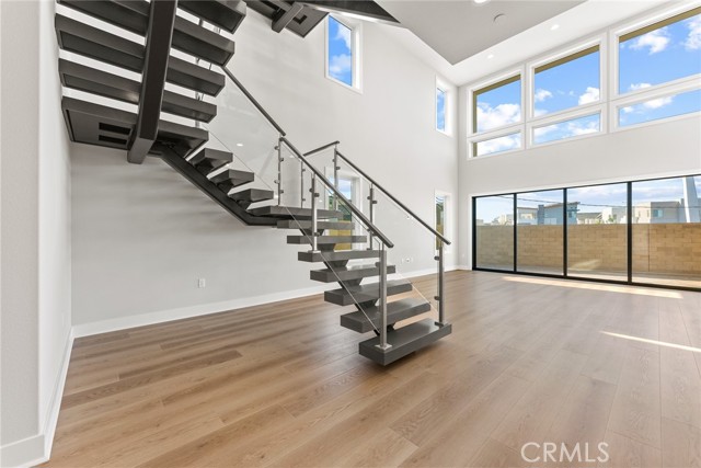 Detail Gallery Image 11 of 56 For 209 Stage, Irvine,  CA 92618 - 5 Beds | 5 Baths