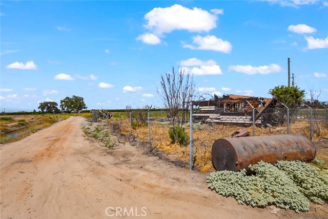 8340 West Lane, Winton CA: https://media.crmls.org/medias/3cf3f626-4e9b-4d37-b93d-ce233d737234.jpg