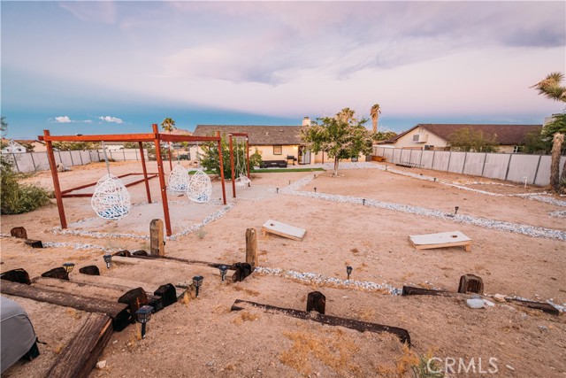 Detail Gallery Image 3 of 35 For 4956 Hermosa Ct, Yucca Valley,  CA 92284 - 3 Beds | 2 Baths