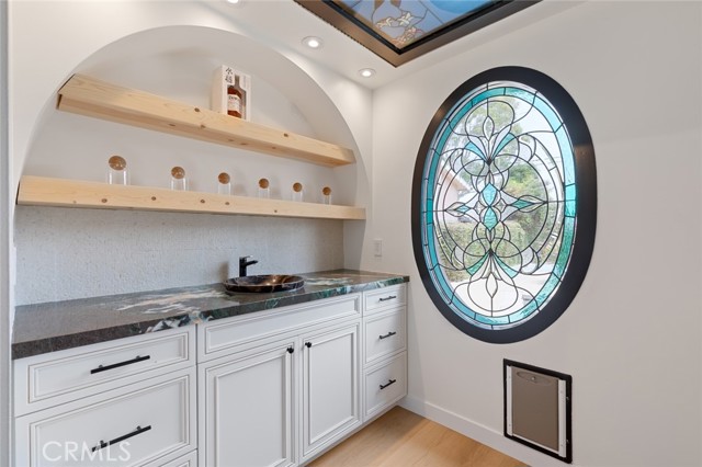 22224 Reynolds Drive, Torrance CA: https://media.crmls.org/medias/3cf5ea8b-03c2-4b5e-8774-4e9d1604df62.jpg