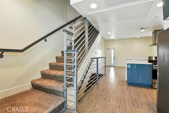 Detail Gallery Image 9 of 31 For 4461 Tujunga Ave #101,  Studio City,  CA 91602 - 3 Beds | 3 Baths