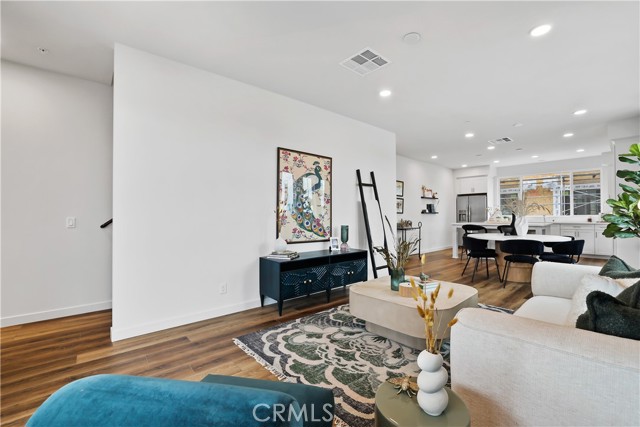 Detail Gallery Image 11 of 27 For 34 Bigsby Dr, Stanton,  CA 90680 - 3 Beds | 3/1 Baths