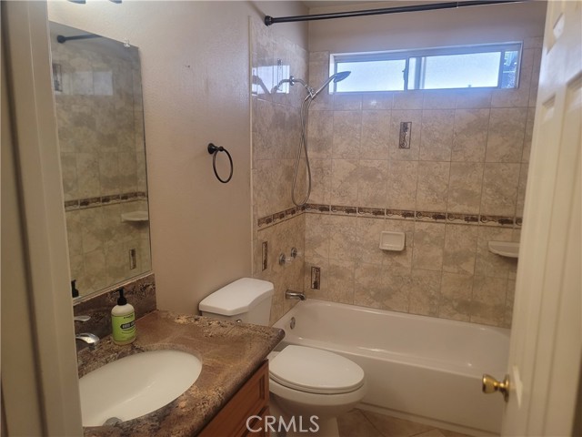 26969 Lakeview Drive, Helendale CA: https://media.crmls.org/medias/3cf77075-eff1-4ff2-b50d-2fce05c702ce.jpg