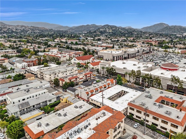 Detail Gallery Image 30 of 37 For 219 N Isabel St #4,  Glendale,  CA 91206 - 2 Beds | 2/1 Baths