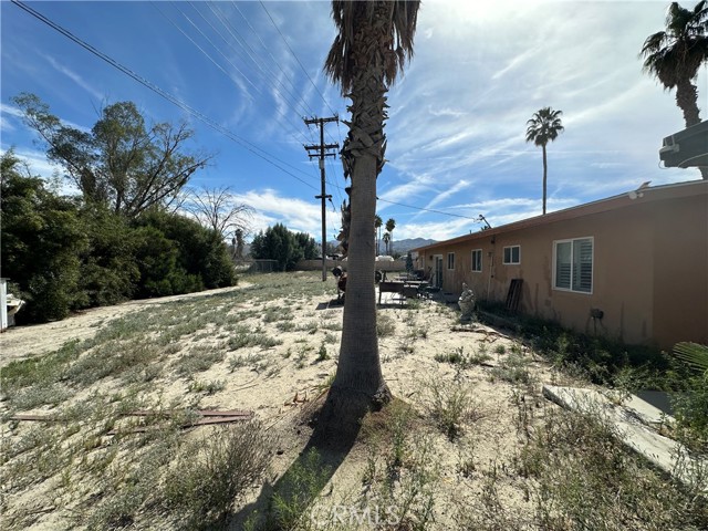 Detail Gallery Image 17 of 27 For 2210 Marguerite, Palm Springs,  CA 92264 - 3 Beds | 1/1 Baths