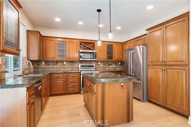 15493 Timberidge Lane, Chino Hills CA: https://media.crmls.org/medias/3cfa2bdc-ad55-475b-8def-4eb58178af0d.jpg