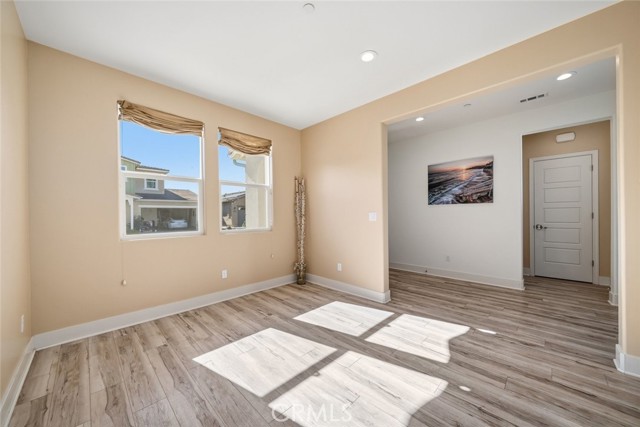 Detail Gallery Image 21 of 33 For 3898 Hayfield Loop, San Luis Obispo,  CA 93401 - 3 Beds | 3 Baths