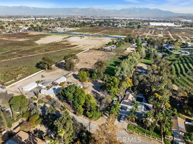 Detail Gallery Image 2 of 16 For 11139 Laurel Ave, Bloomington,  CA 92316 - – Beds | – Baths